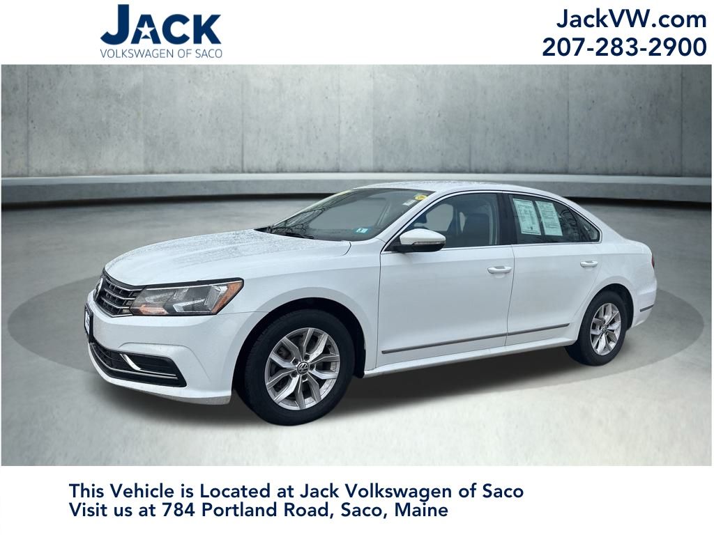 2016 Volkswagen Passat R-Line