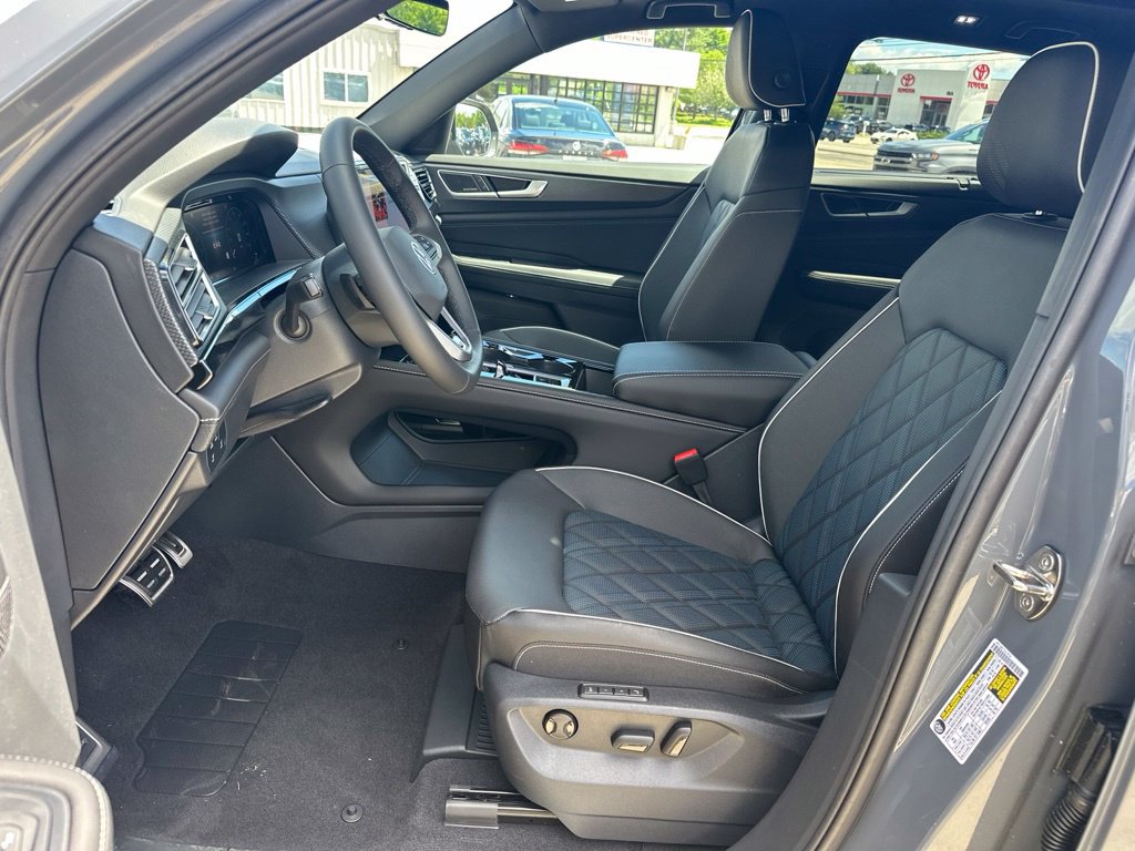 2026 Volkswagen Atlas Cross Sport SEL Premium R-LINE - Photo 9
