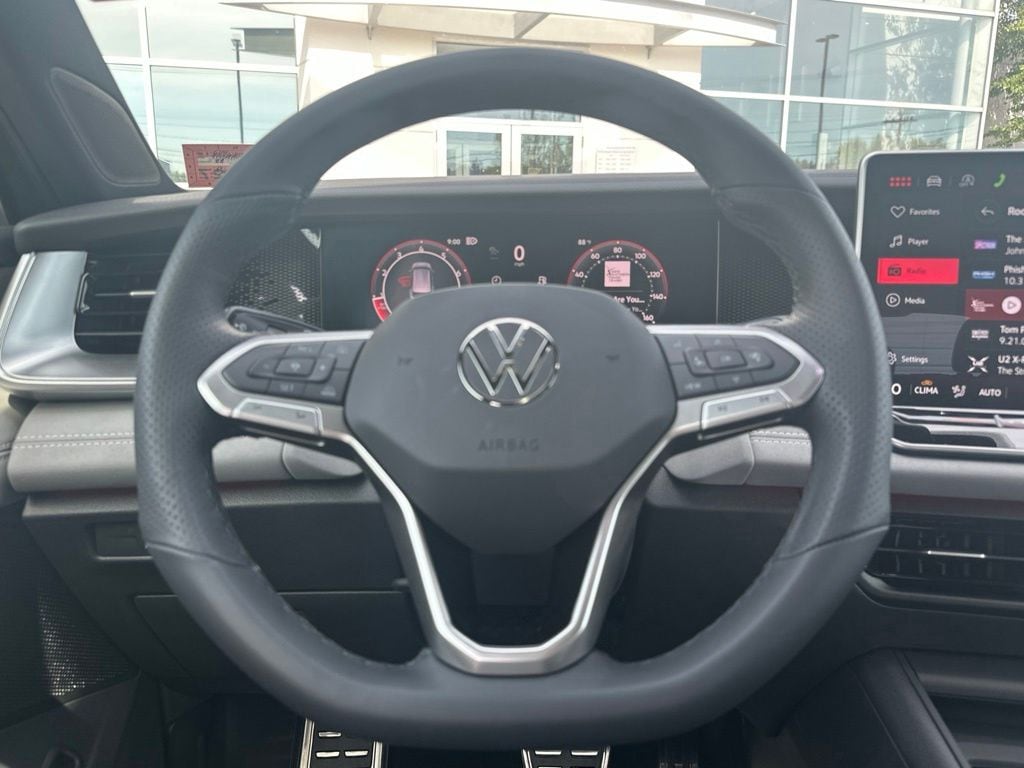2026 Volkswagen Tiguan SE R-LINE BLACK - Photo 13