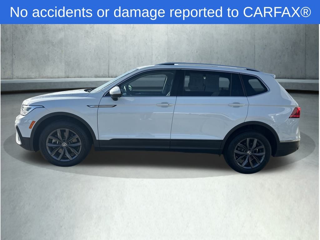 2022 Volkswagen Tiguan SE photo 2