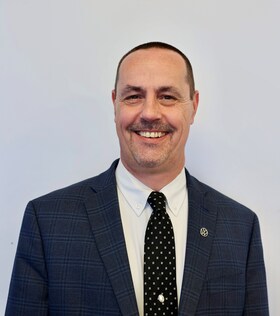Staff member Richard Dempsey from ID_90e1d5dd30f2