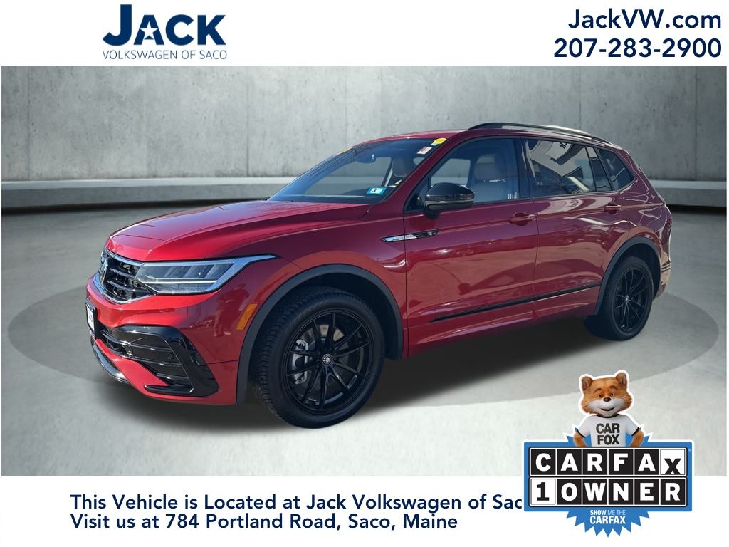 2024 Volkswagen Tiguan SE R-LINE BLACK's photo
