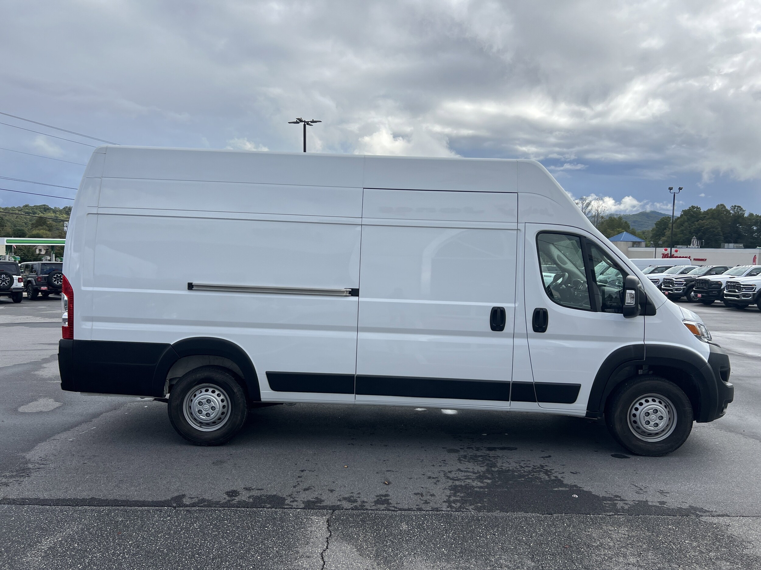 2025 Ram ProMaster 3500 photo 4