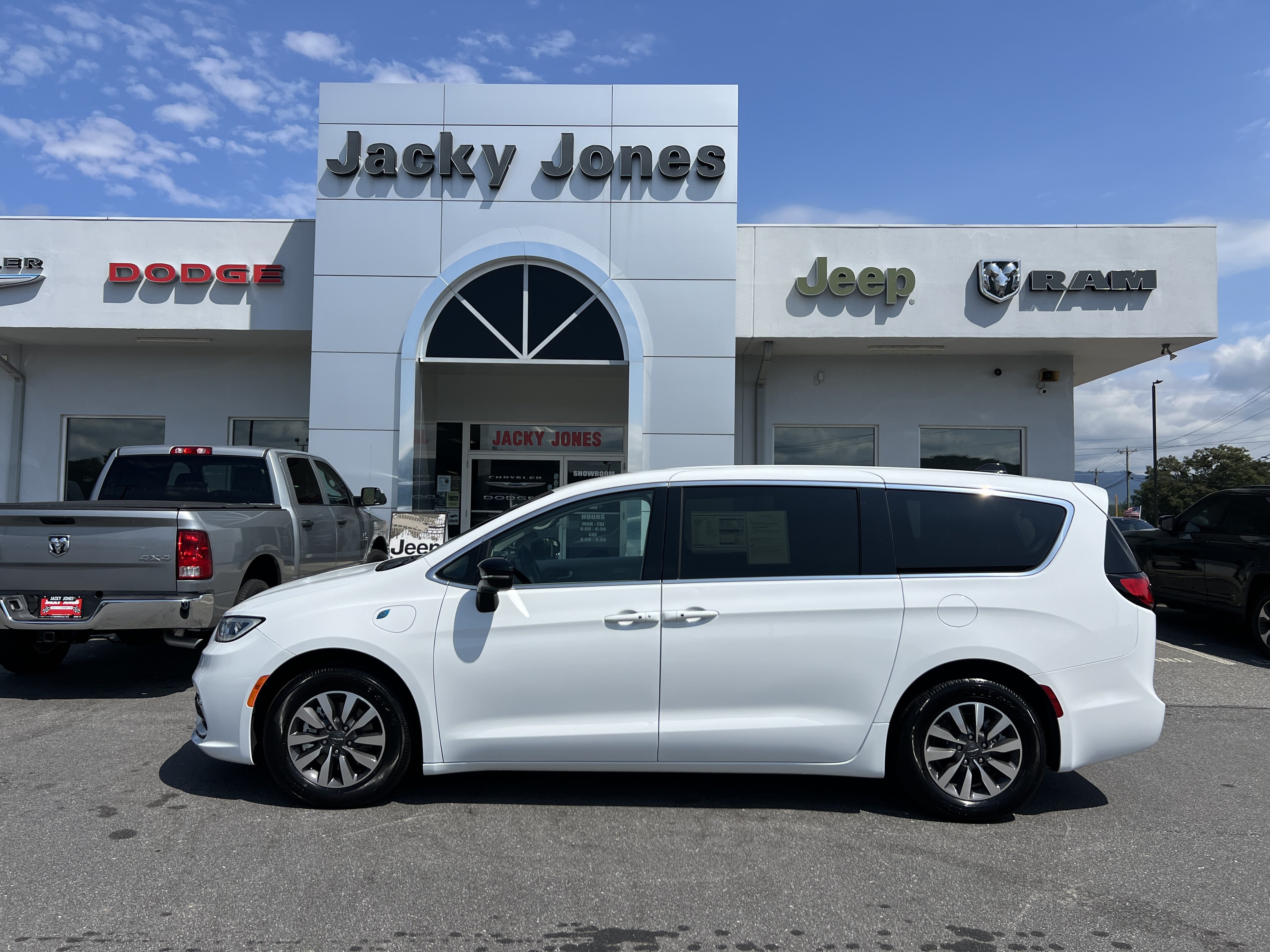  Chrysler Pacifica