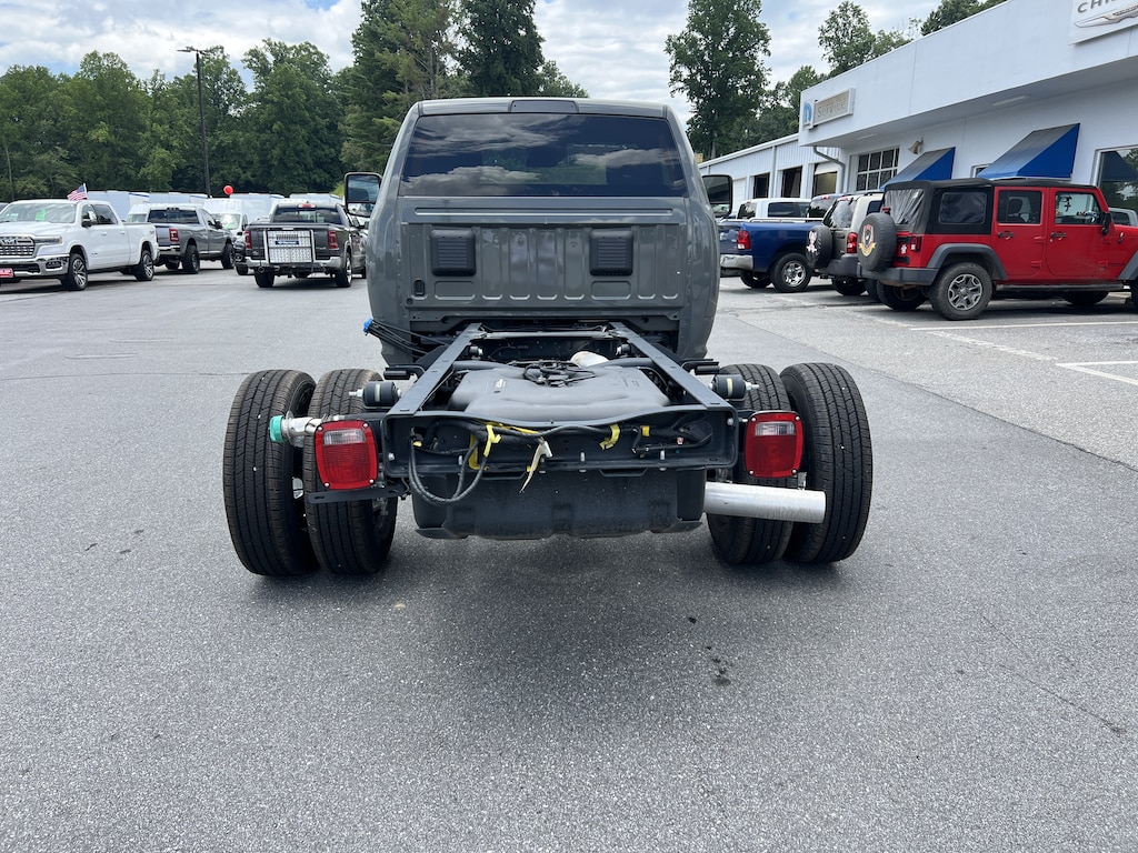 New 2026 Ram 3500 Chassis Cab Tradesman/Big Horn Pickup