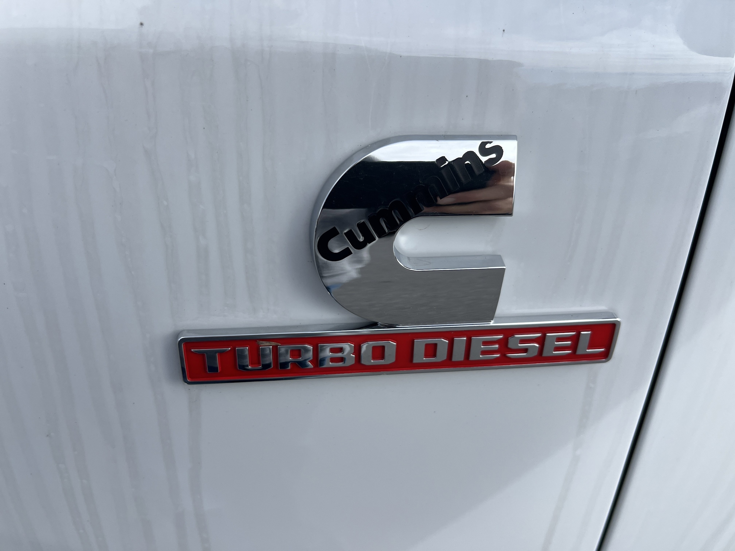 2026 RAM 3500 Laramie - Photo 8