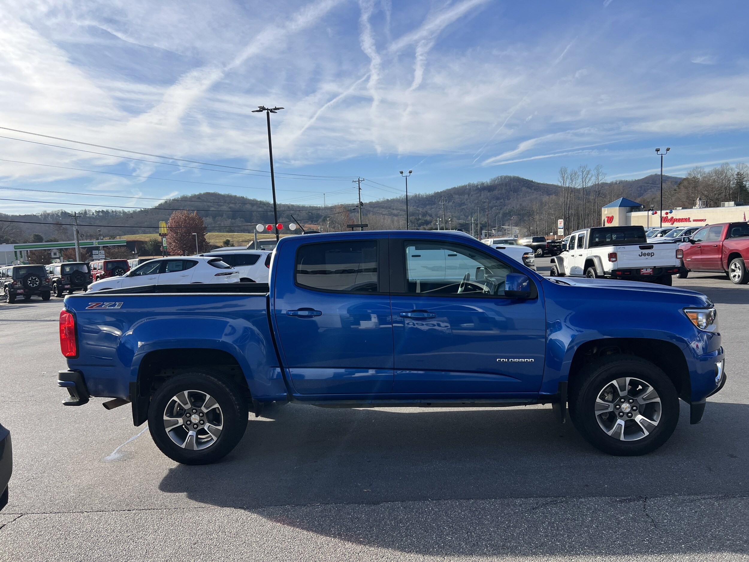 2019 Chevrolet Colorado Z71 photo 3