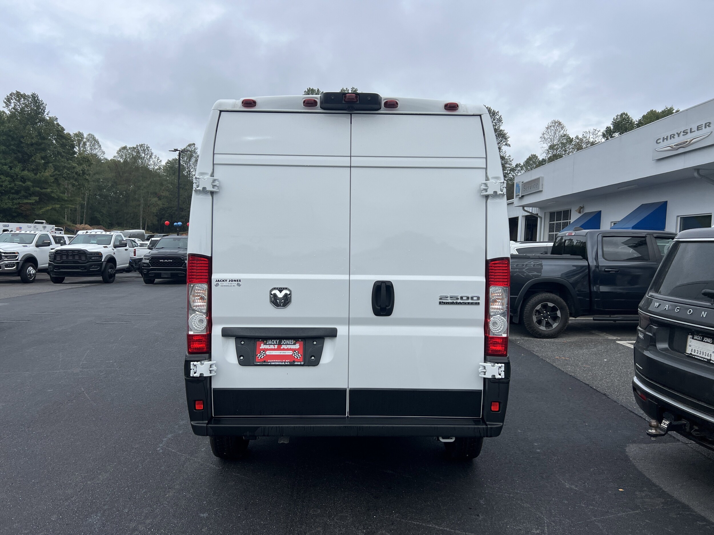 2025 Ram ProMaster 2500 photo 2