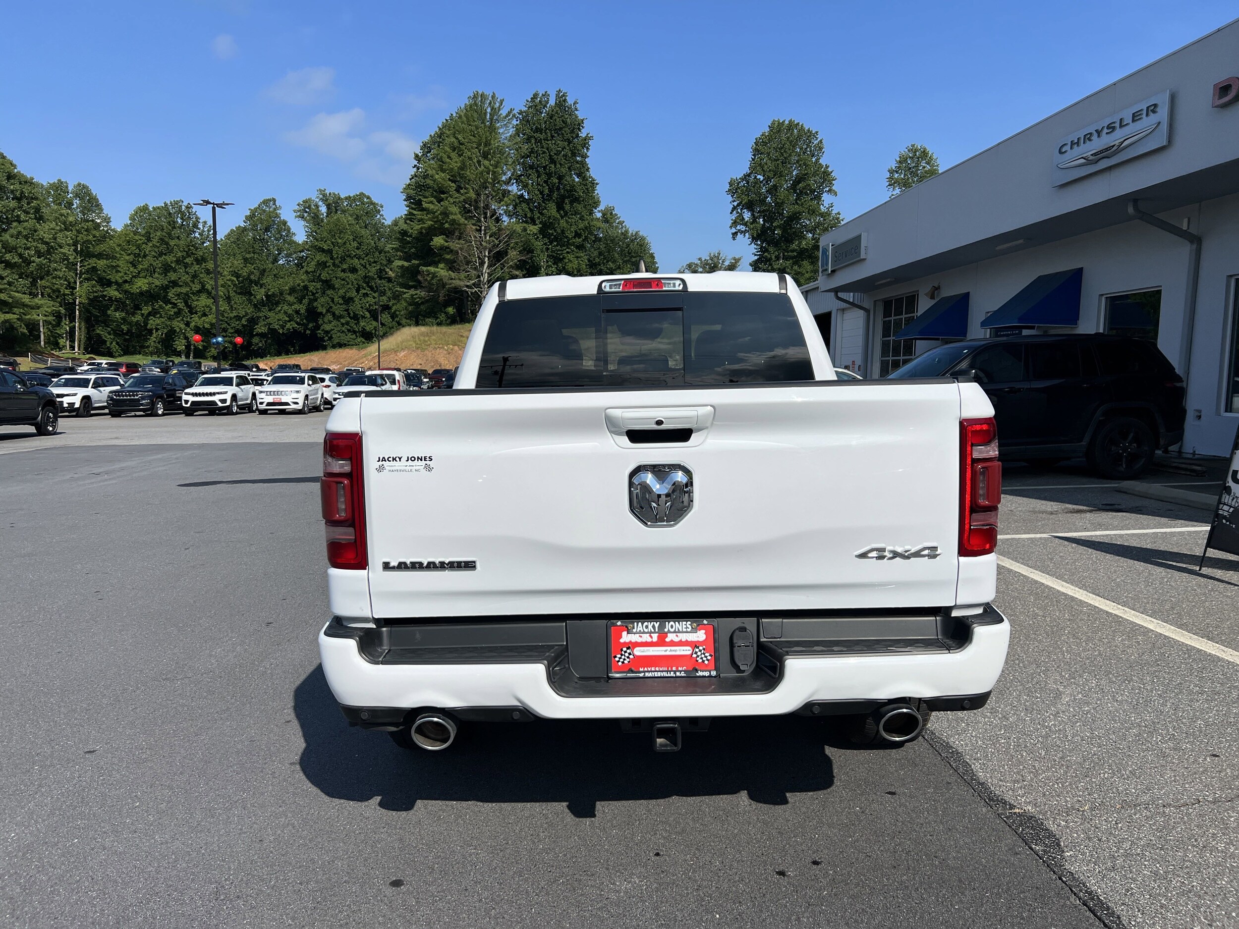 2023 Ram 1500 Laramie photo 2