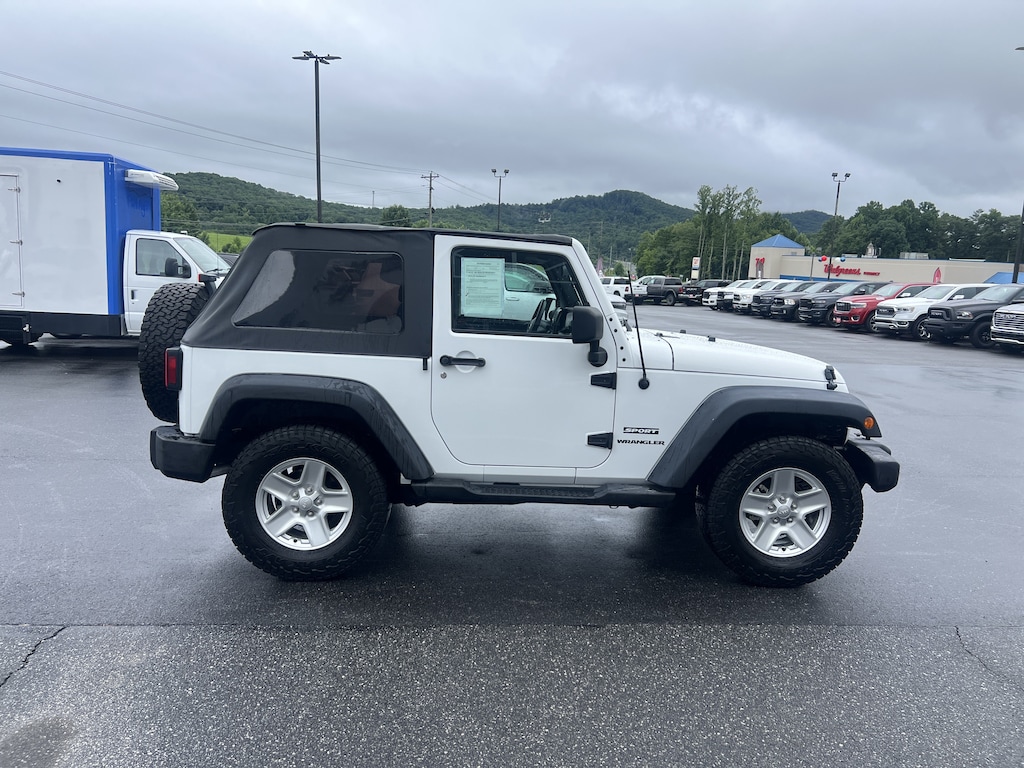 Used 2011 Jeep Wrangler Sport 4WD Sport