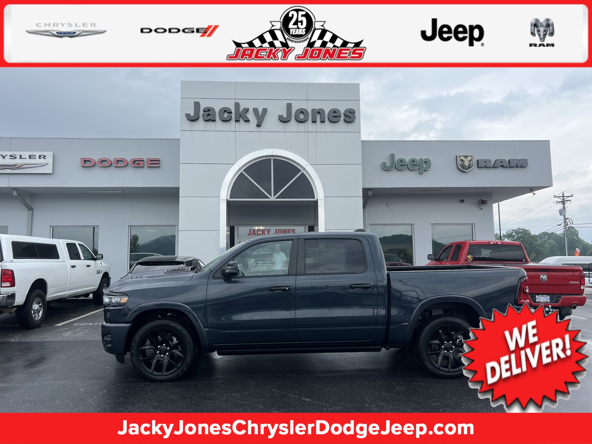 2025 RAM 1500 Laramie 4x4 Crew Cab 5'7's photo
