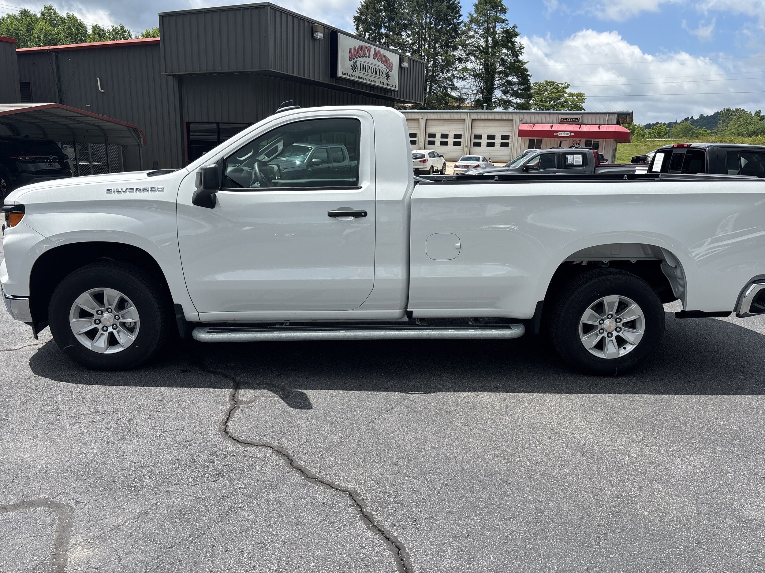 2024 Chevrolet Silverado 1500 Work Truck photo 3
