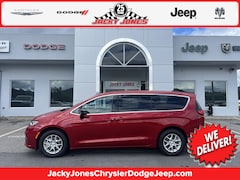 2026 Chrysler Pacifica Select Passenger Van