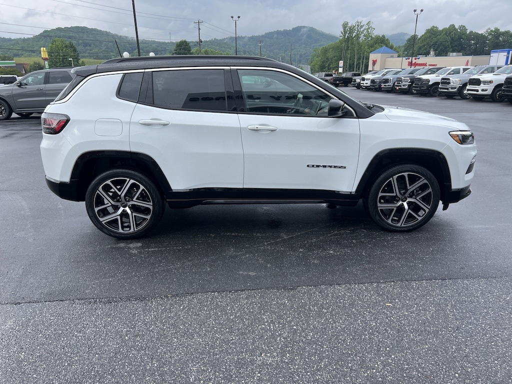 Used 2025 Jeep Compass Limited Limited 4x4