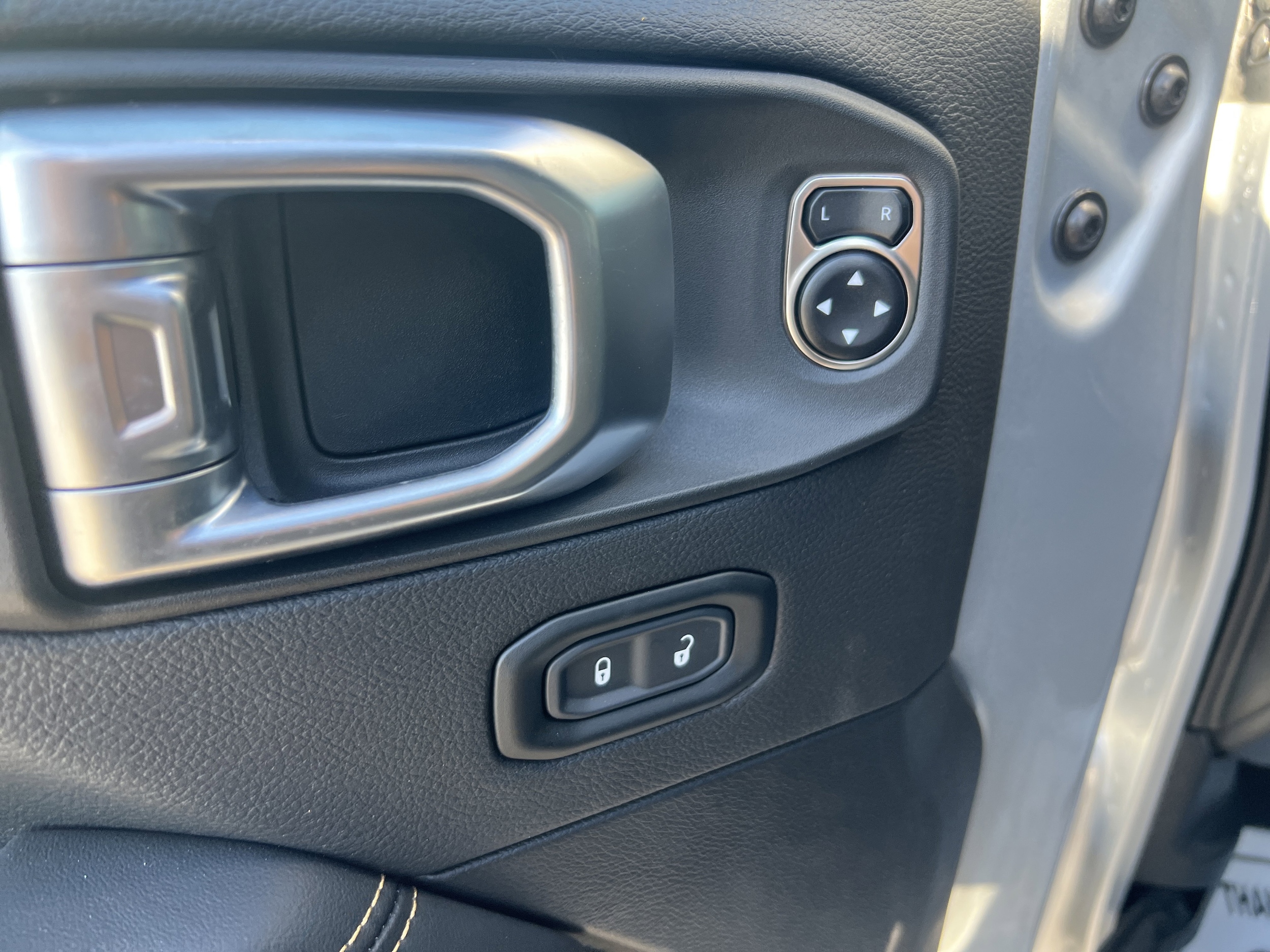 2024 Jeep Wrangler 4-Door Sahara - Photo 16