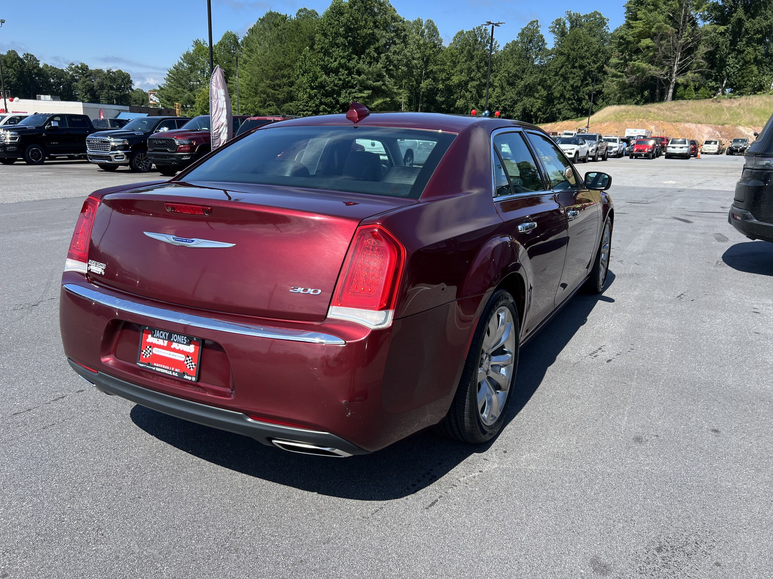 2019 Chrysler 300 Limited photo 3