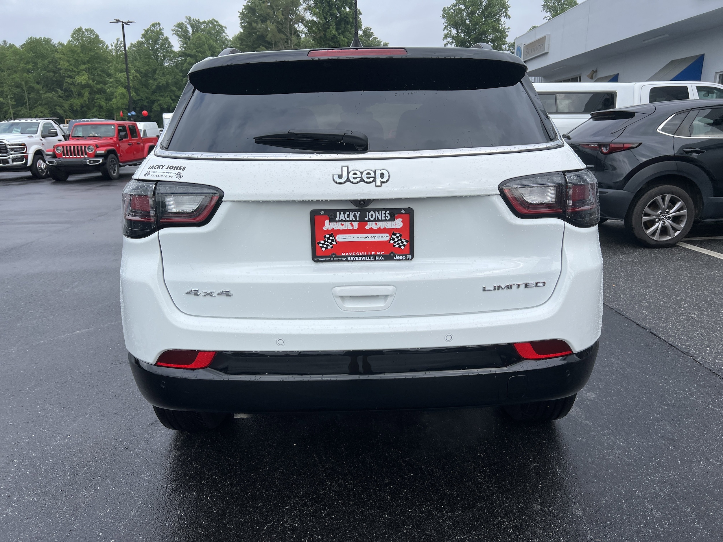 Vehicle Image 2