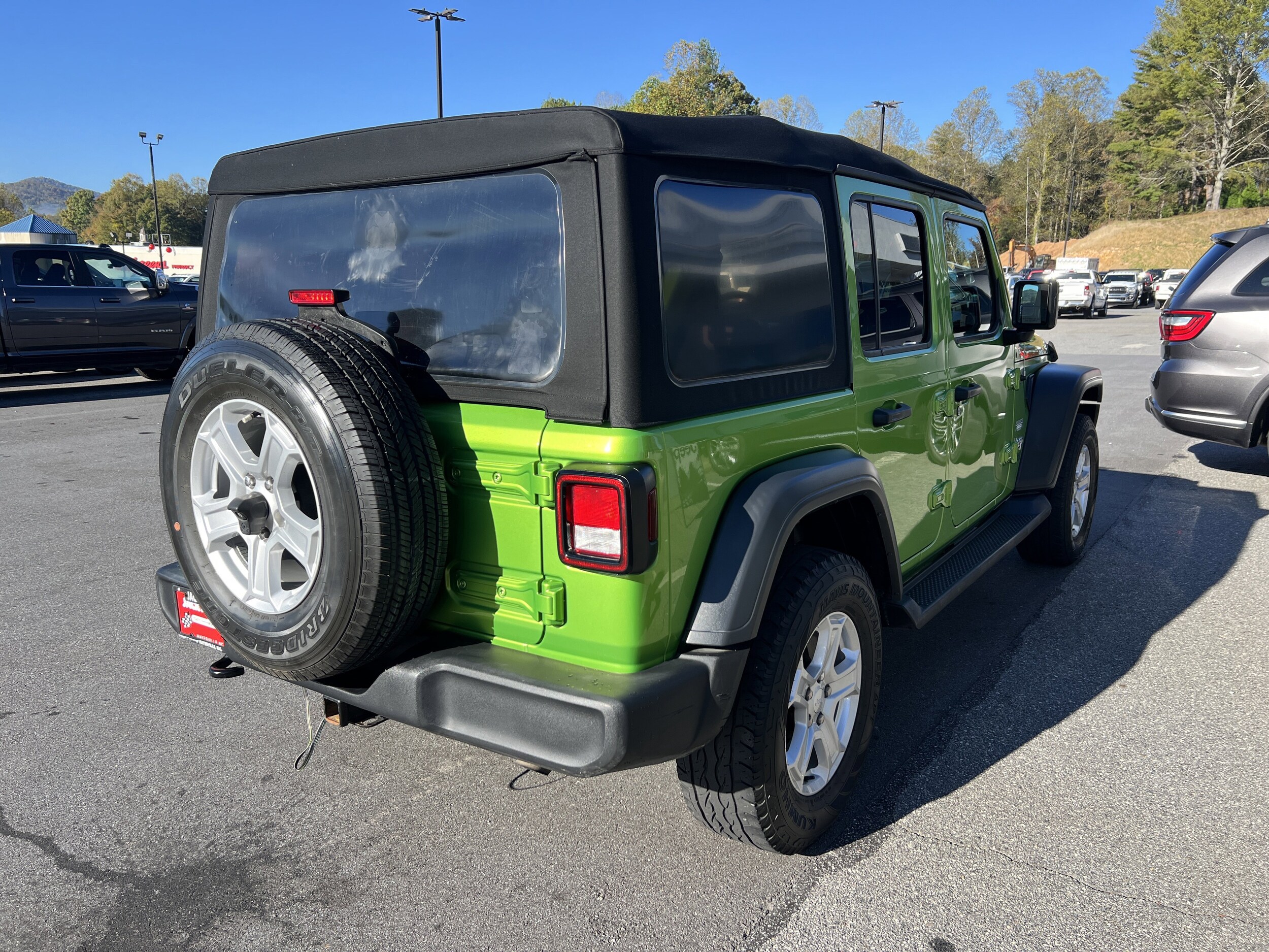 2019 Jeep Wrangler Unlimited Sport S photo 3