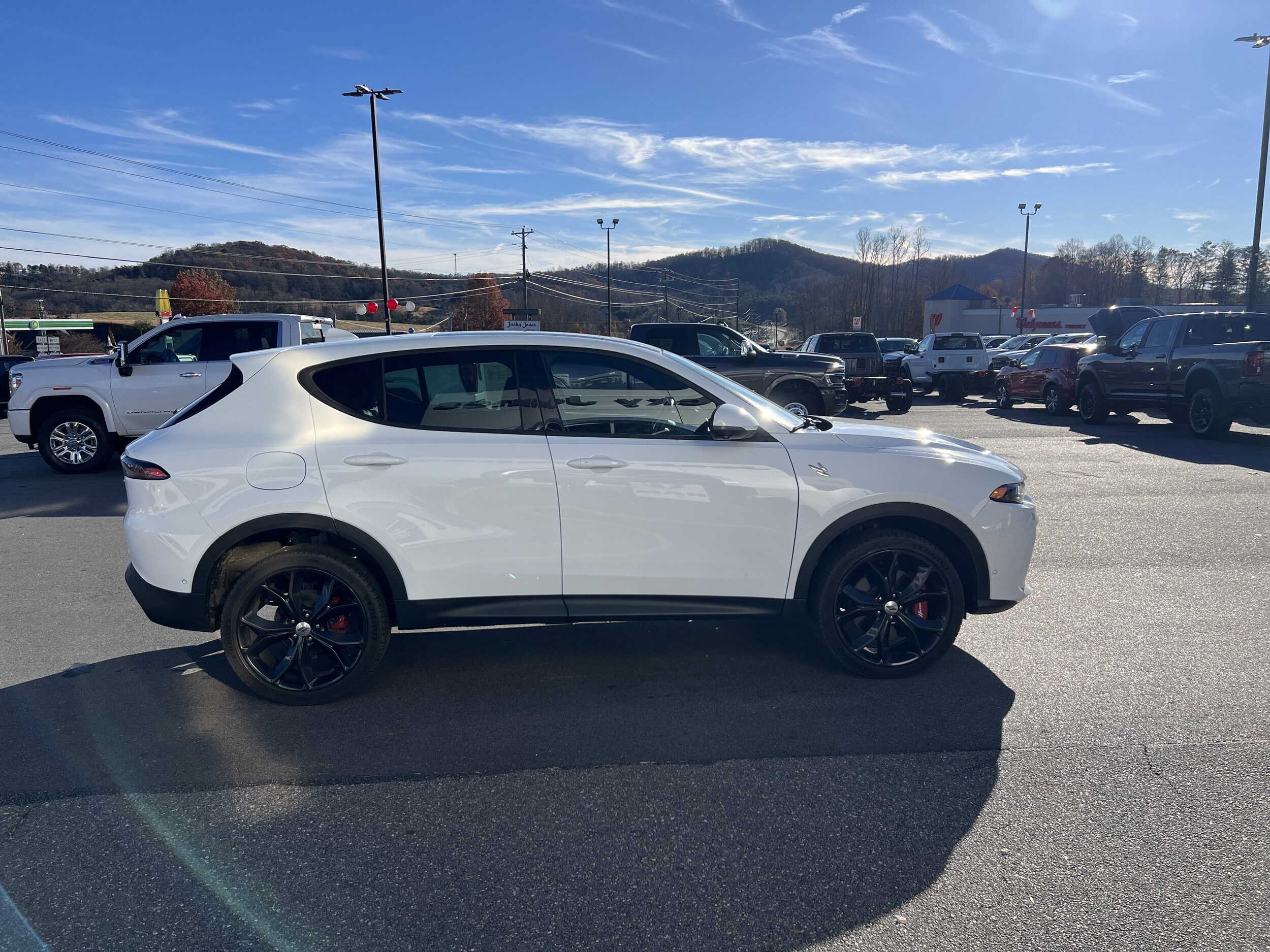 2023 Dodge Hornet GT Plus photo 3