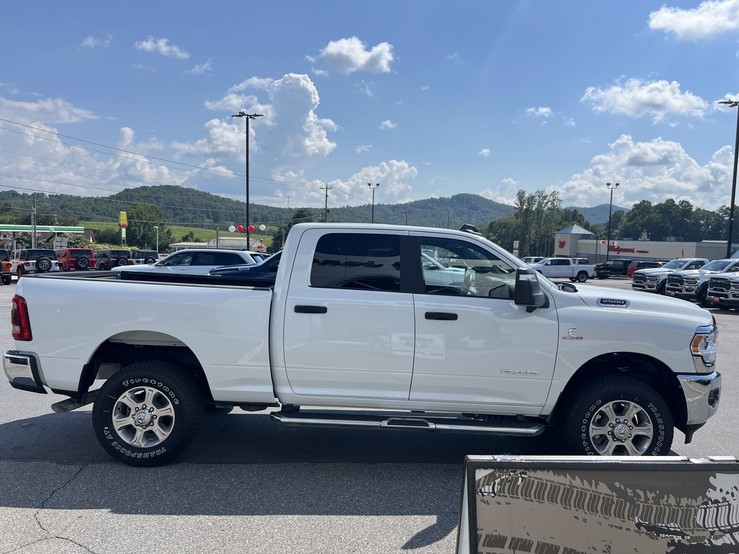 2024 Ram 2500 Big Horn photo 2