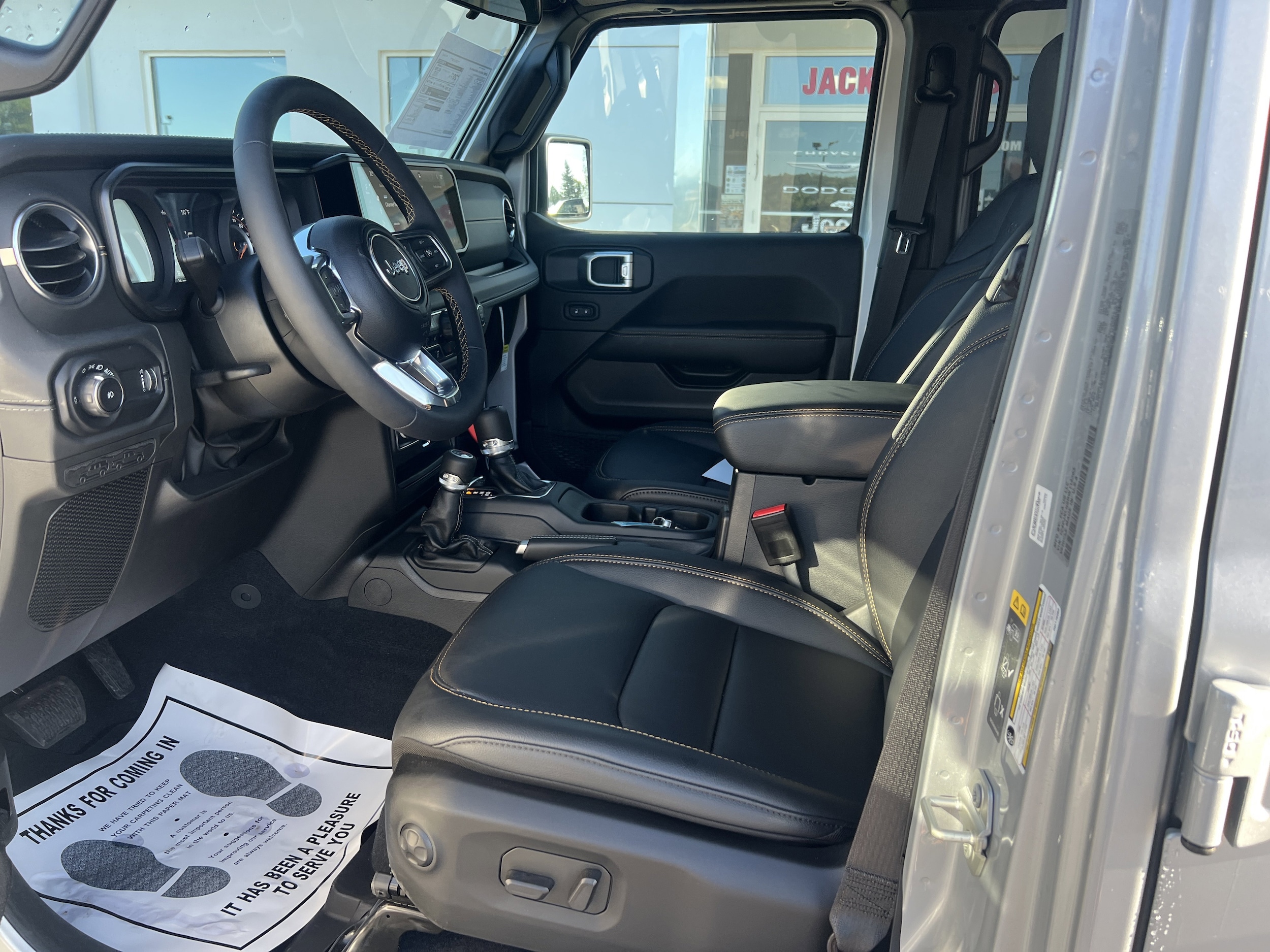 2024 Jeep Wrangler 4-Door Sahara - Photo 15