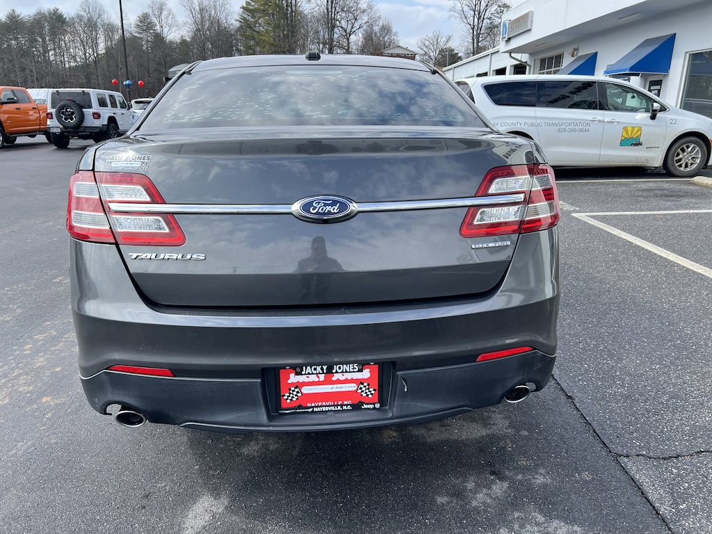 Used 2017 Ford Taurus SE SE FWD