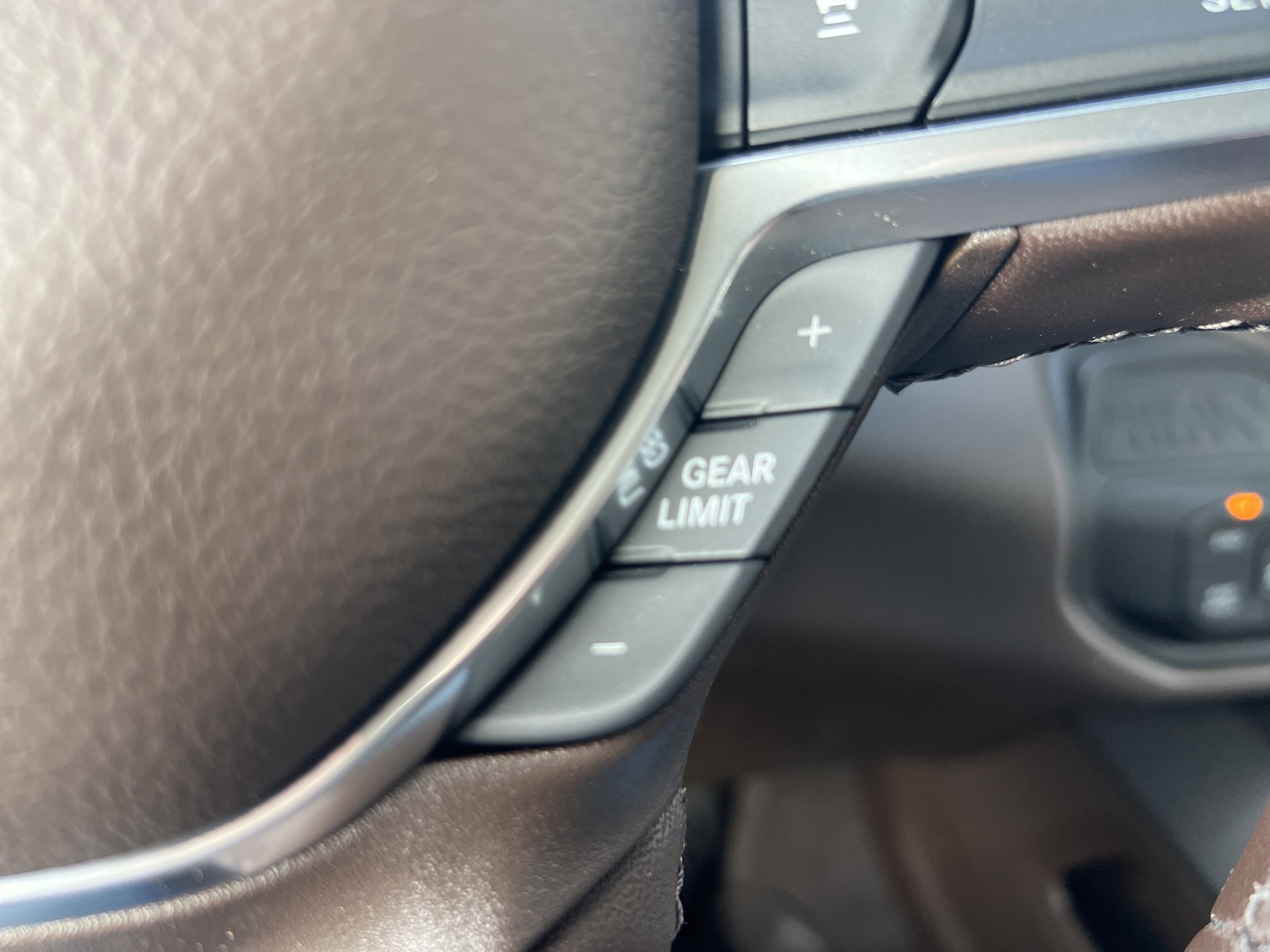 2026 RAM 3500 Laramie - Photo 37