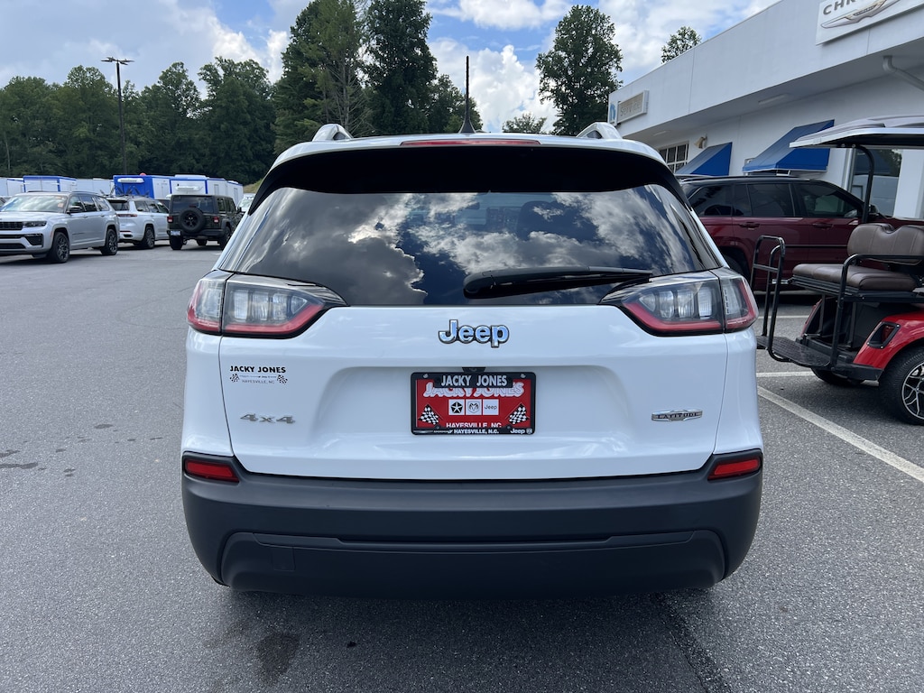 Used 2019 Jeep Cherokee Latitude SUV