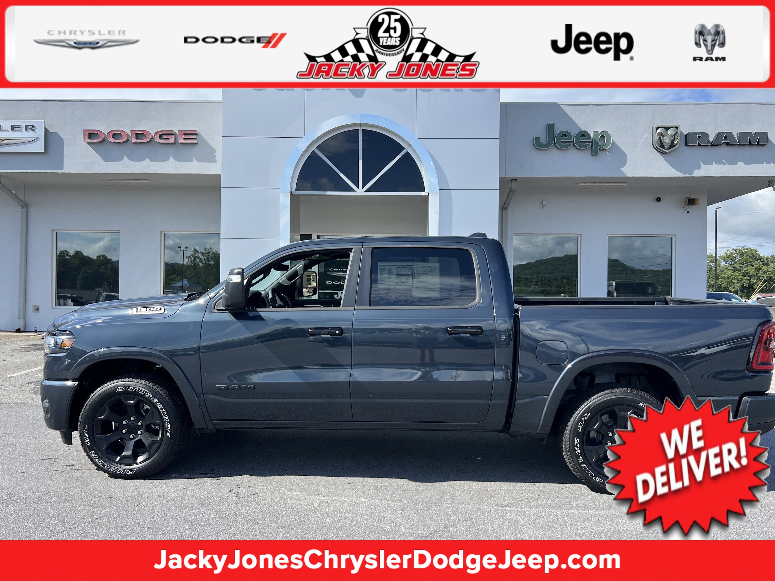 2025 RAM 1500 Big Horn/Lone Star 4x4 Crew Cab 5'7's photo