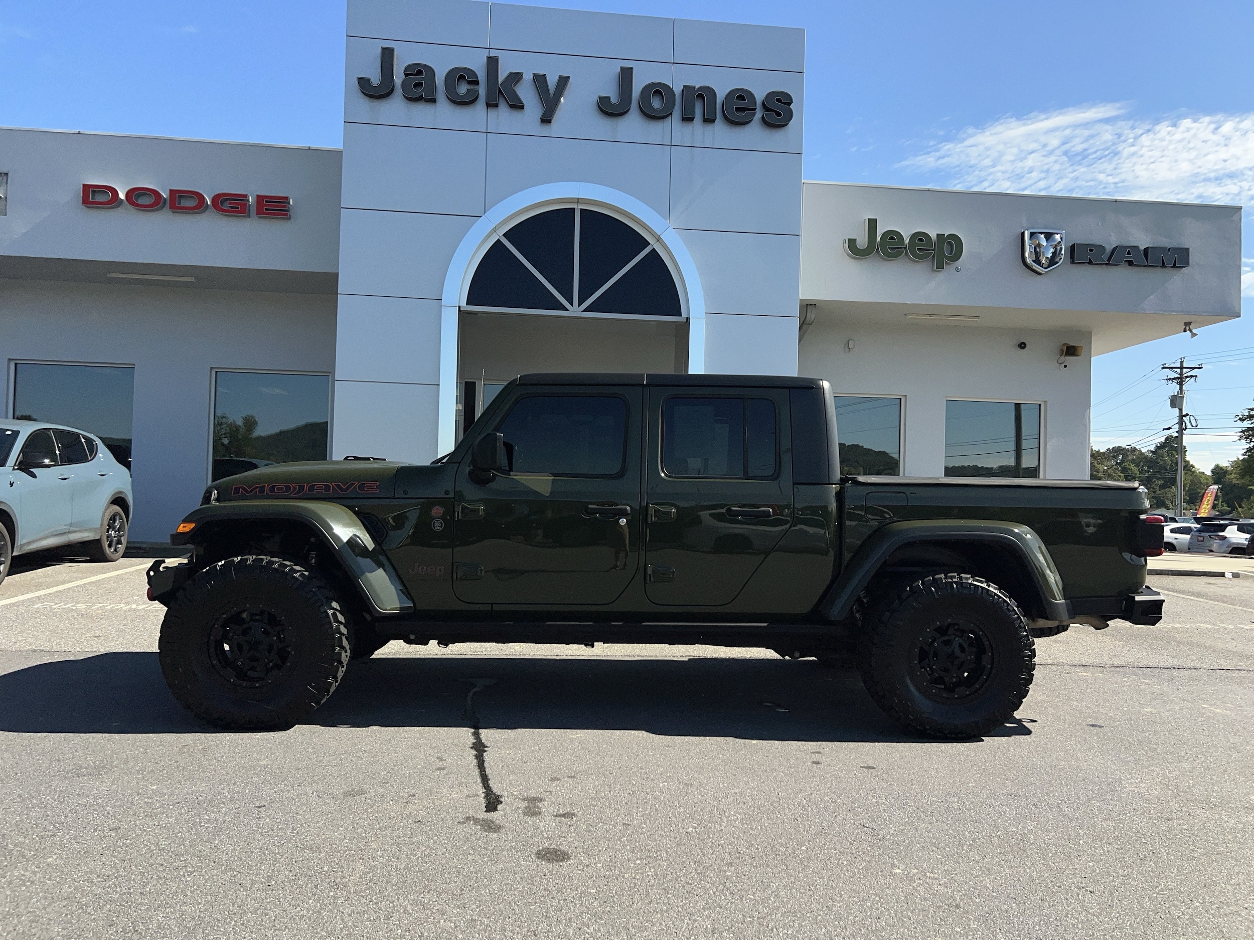 2023 Jeep Gladiator Mojave 4x4 