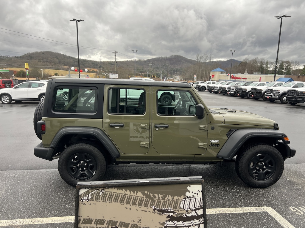 New 2026 Jeep Wrangler Sport Sport Utility