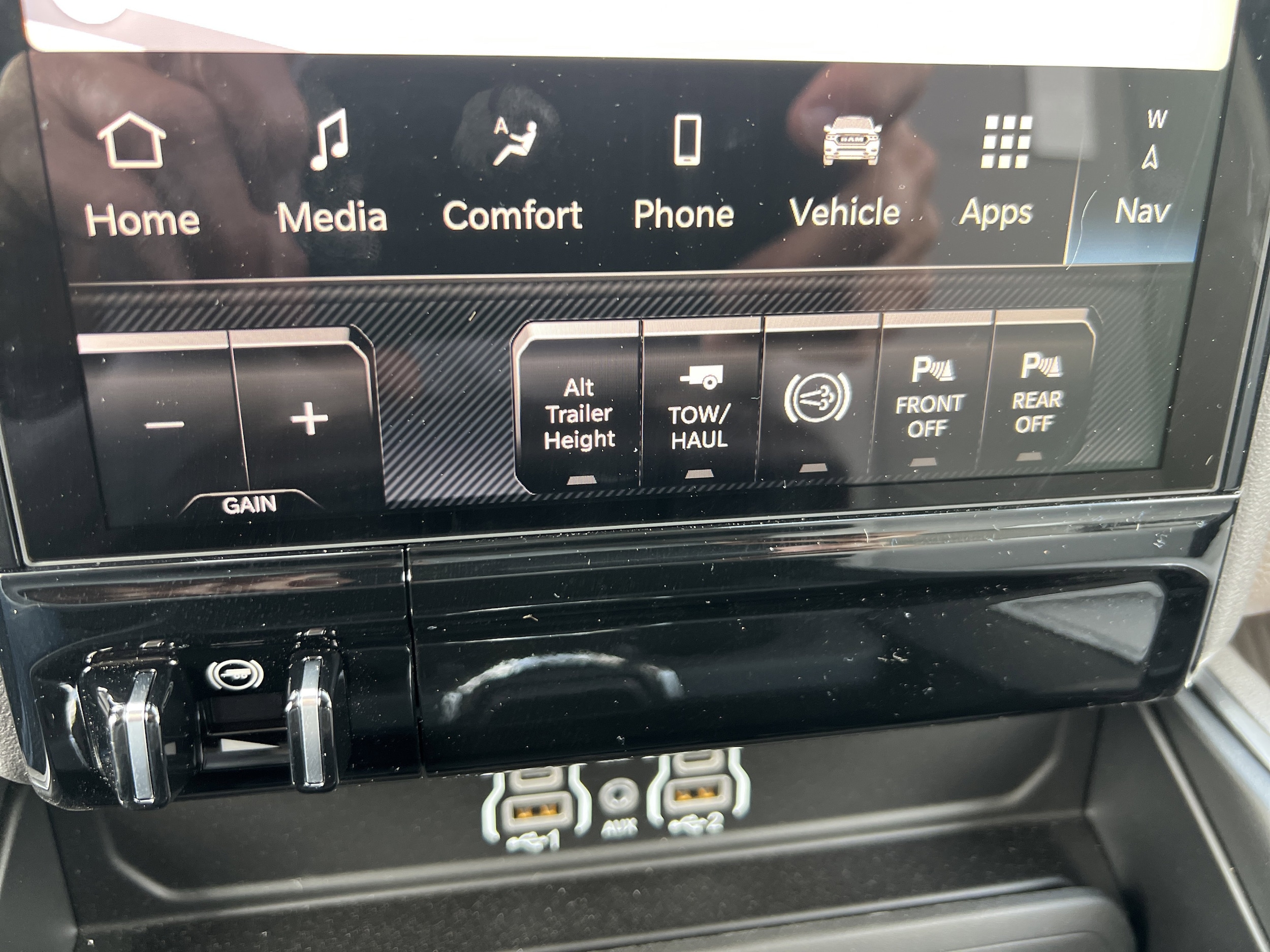 2026 RAM 3500 Laramie - Photo 31