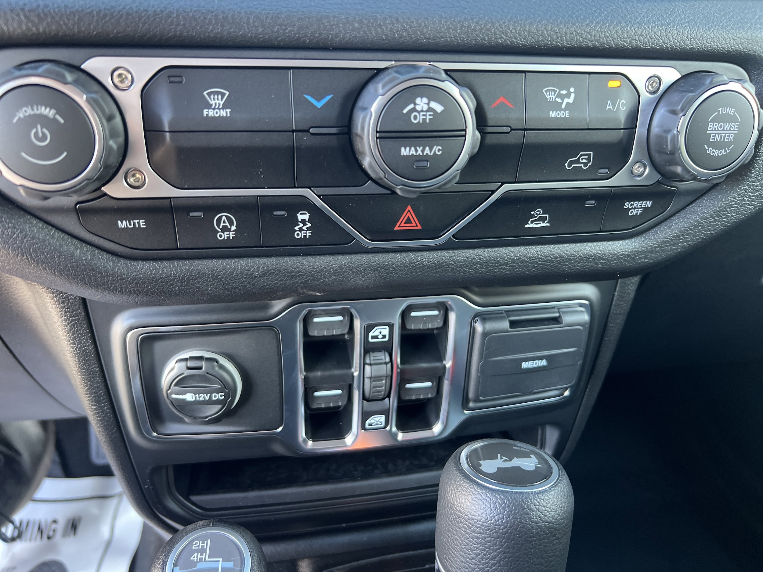 2026 Jeep Wrangler 4-Door Sport - Photo 15