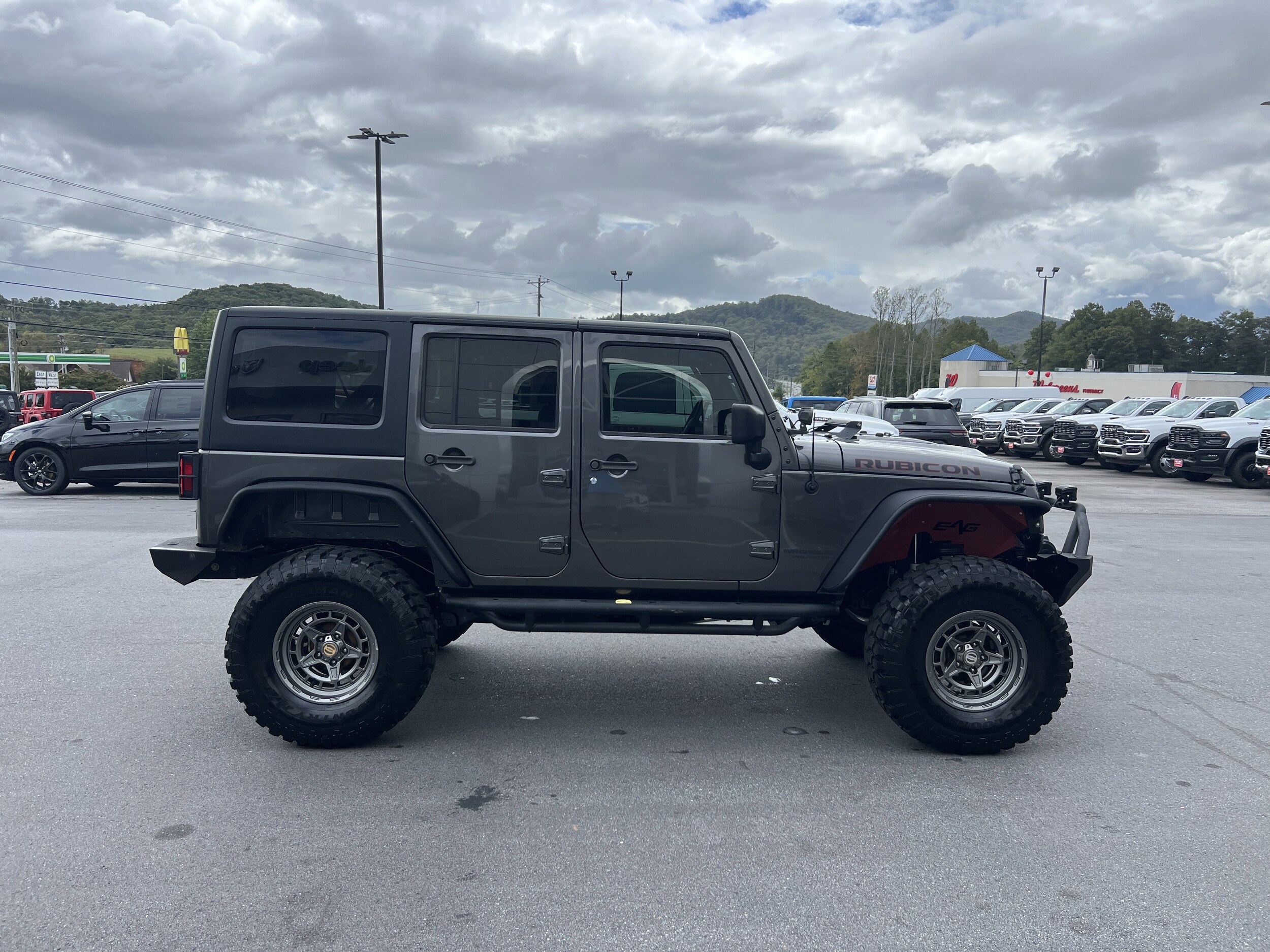 2016 Jeep Wrangler Unlimited Rubicon Hard Rock photo 4