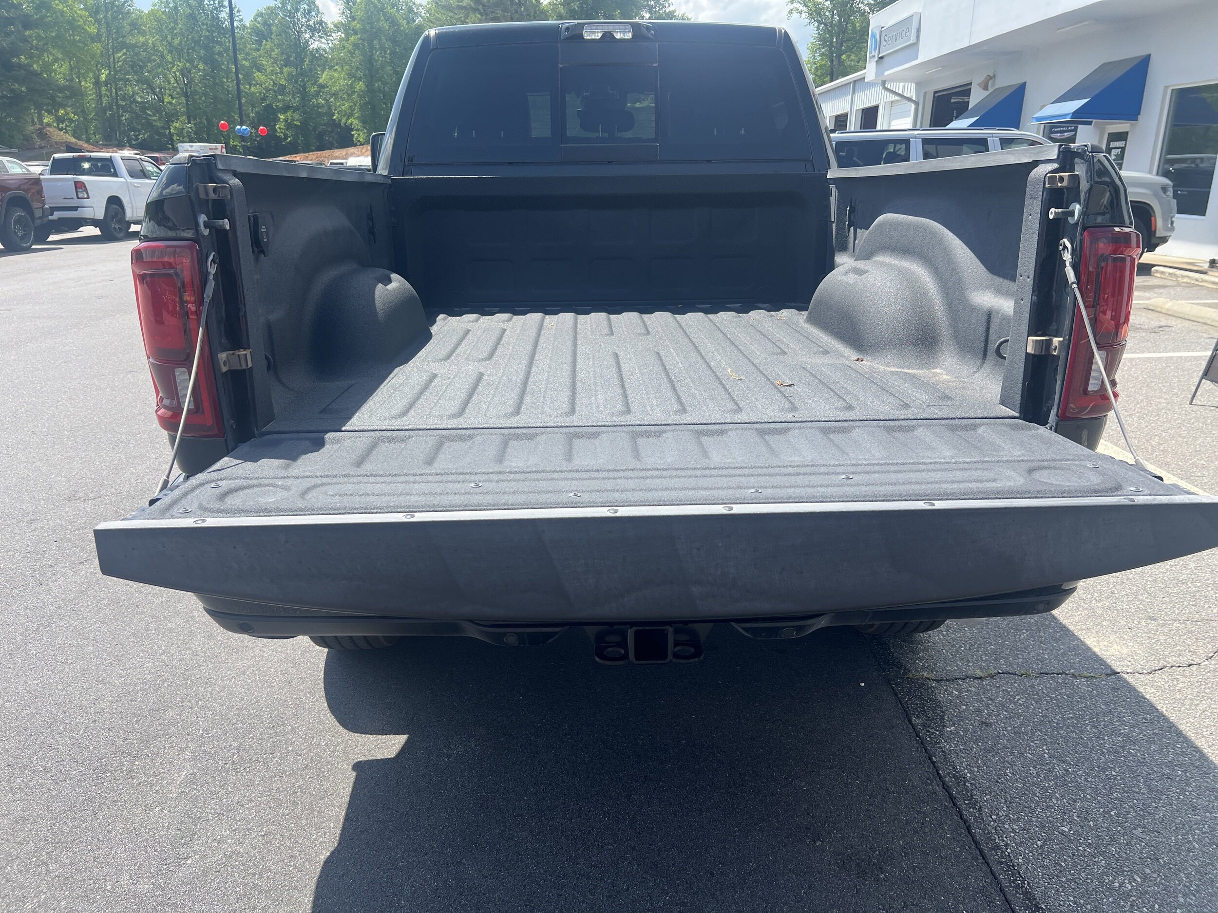 2025 RAM 3500 Laramie - Photo 7