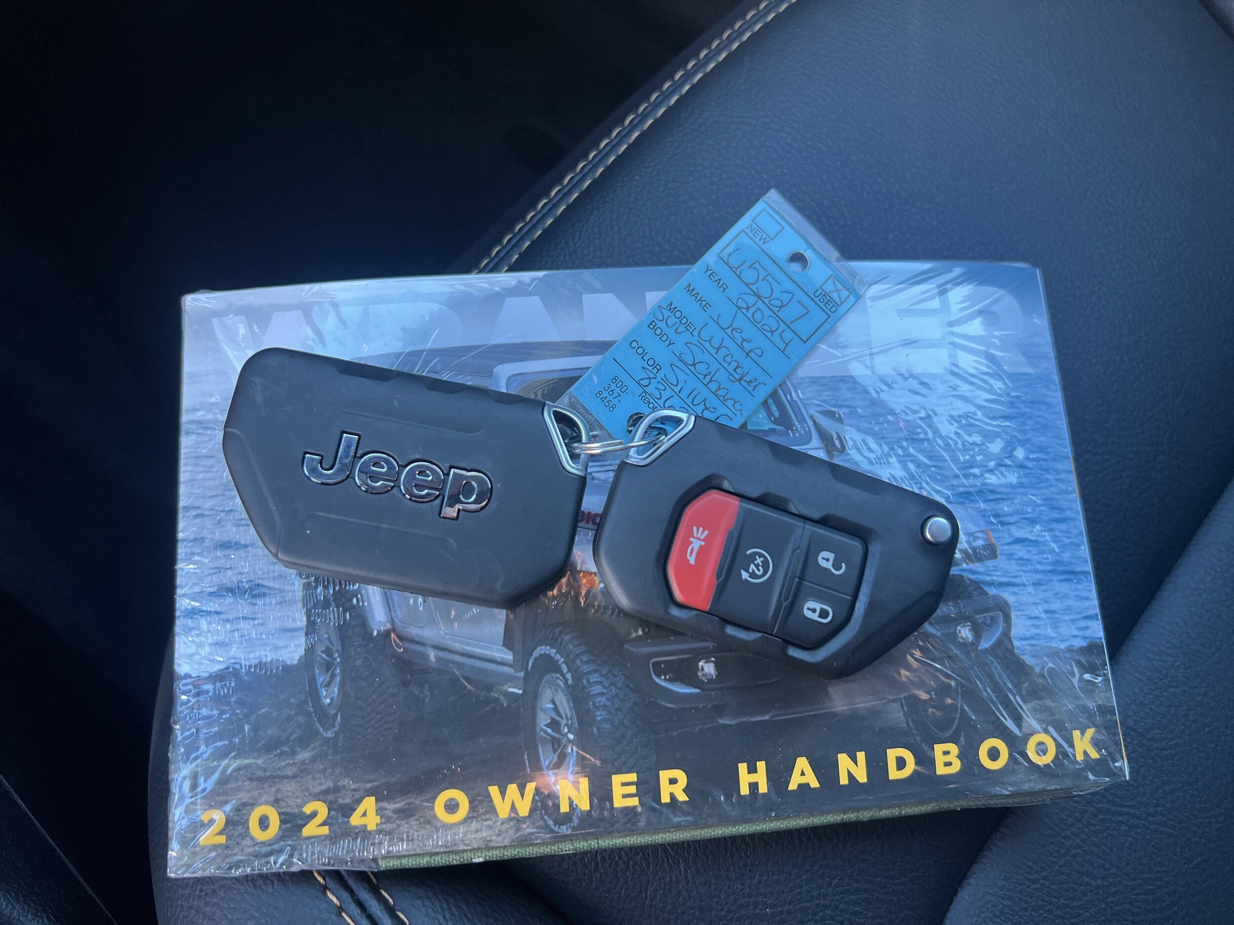 2024 Jeep Wrangler 4-Door Sahara - Photo 23