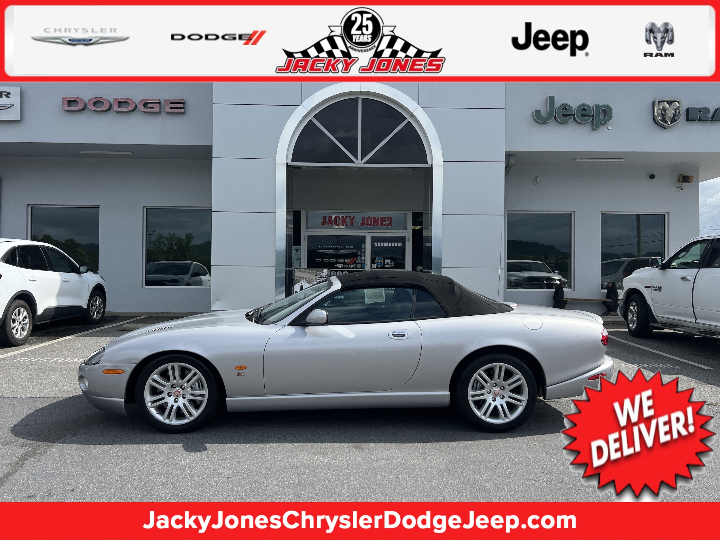 2005 Jaguar XK XKR's photo
