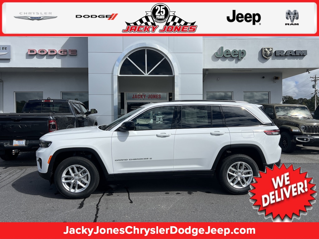 New 2025 Jeep Grand Cherokee Laredo Sport Utility