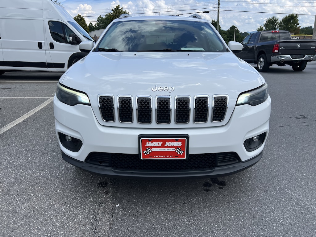 Used 2019 Jeep Cherokee Latitude SUV