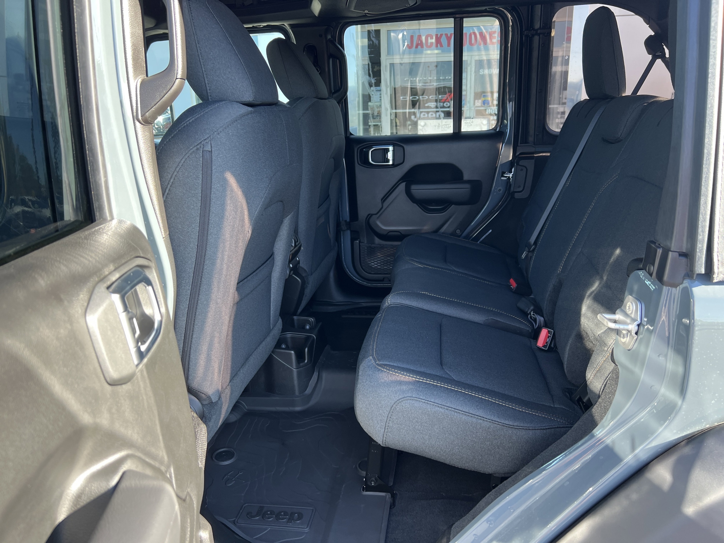 2026 Jeep Wrangler 4-Door Sport - Photo 8