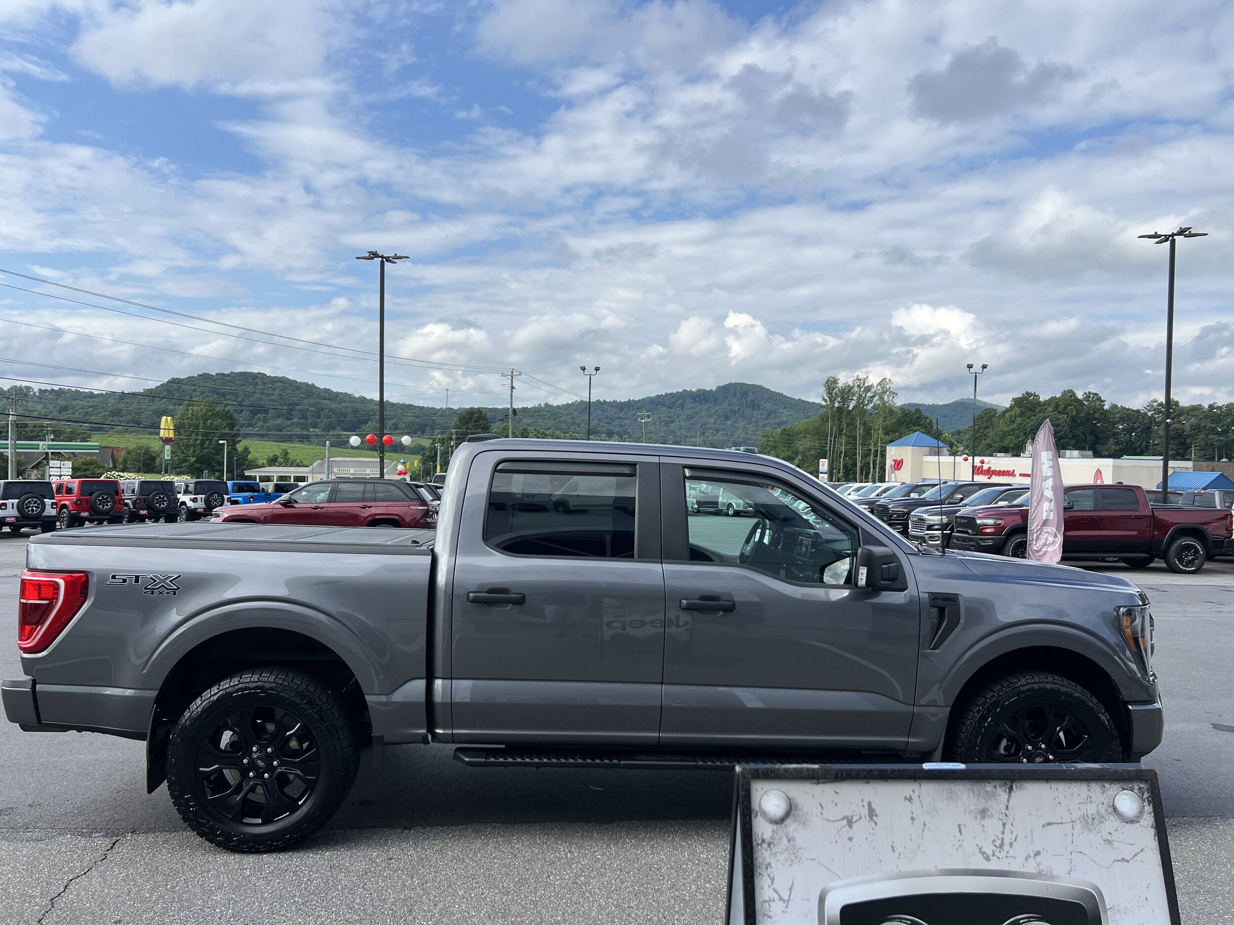 2023 Ford F-150 STX XL photo 3