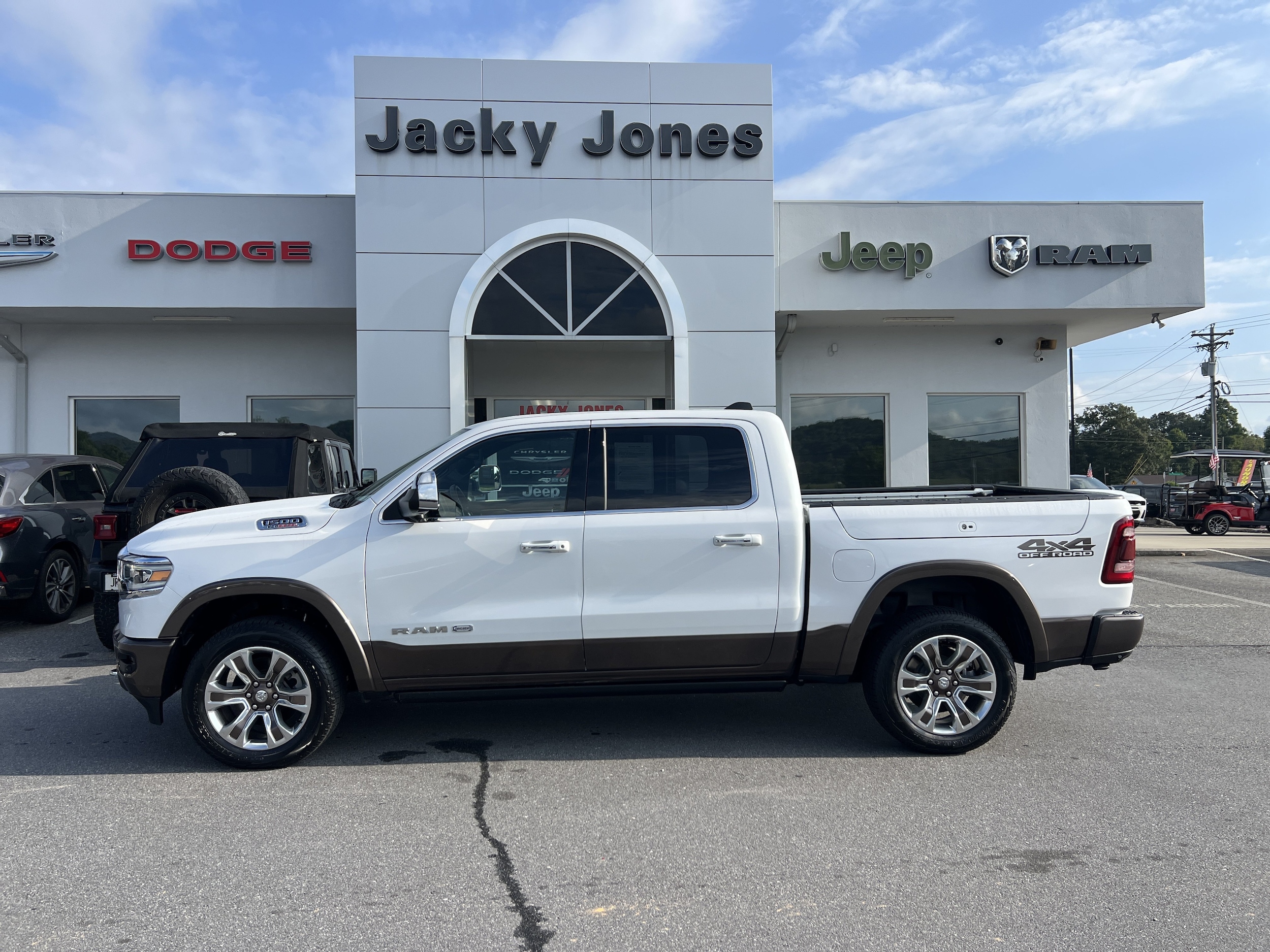 2022 Ram 1500 Longhorn 4x4 Crew Cab 57 Box 