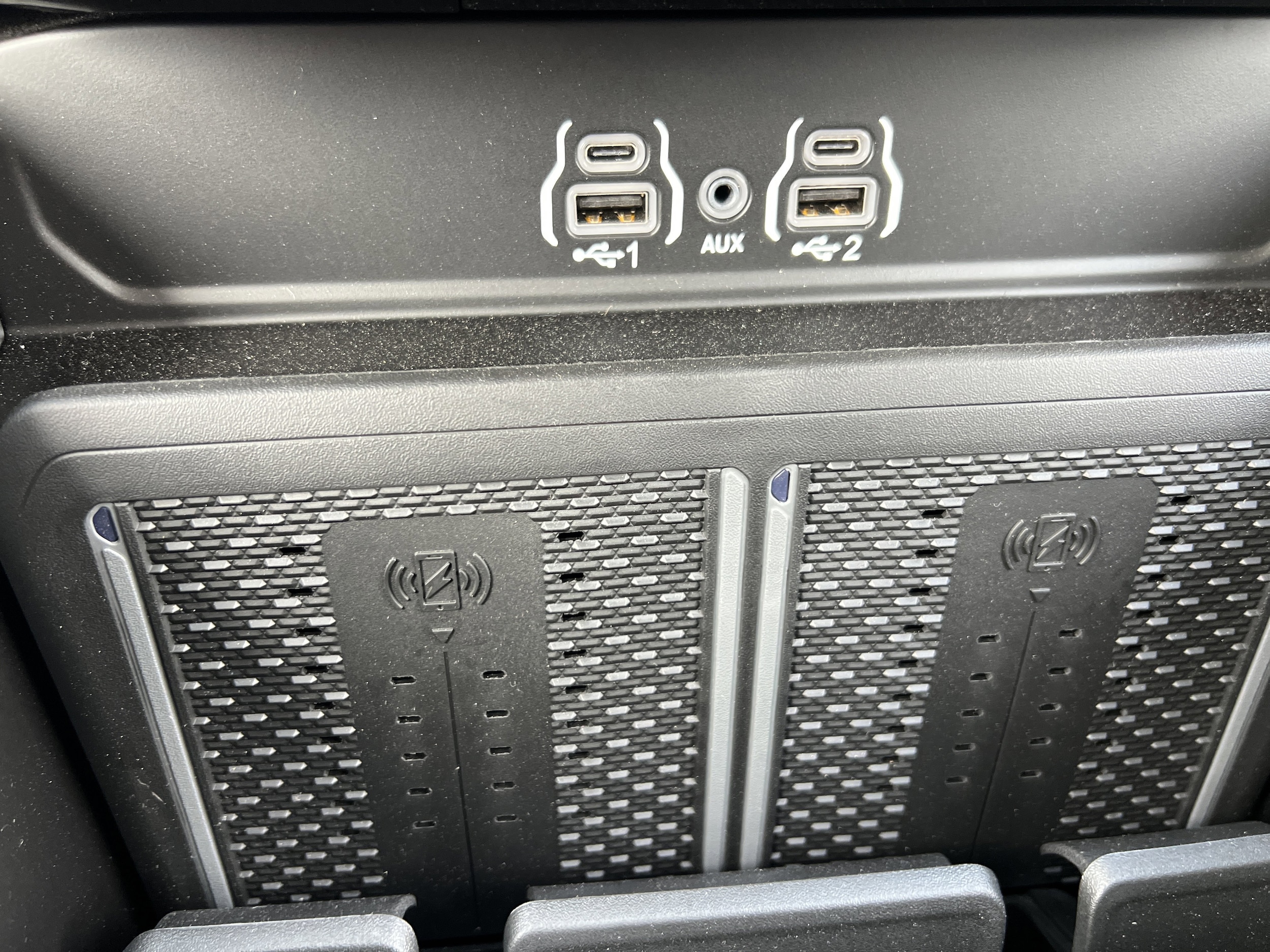 2026 RAM 3500 Laramie - Photo 33