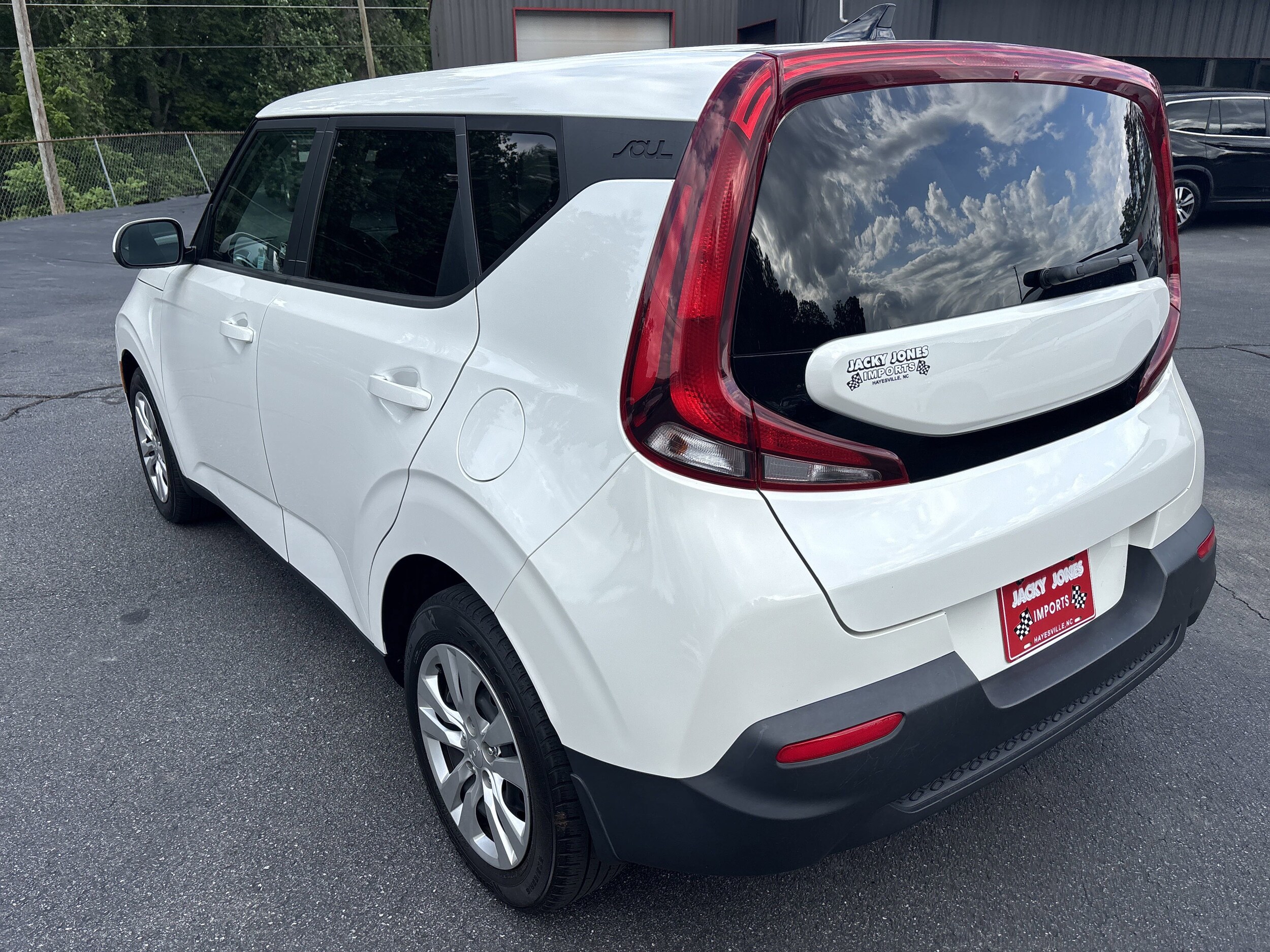 2022 Kia Soul LX photo 3