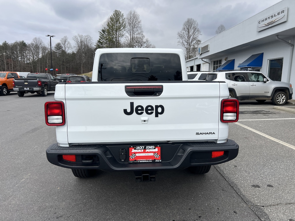 New 2026 Jeep Gladiator Sport Pickup