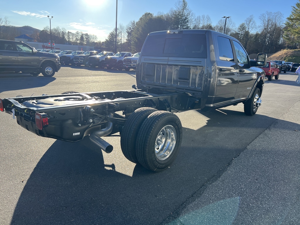 New 2026 Ram 3500 Chassis Cab Tradesman/Big Horn Pickup