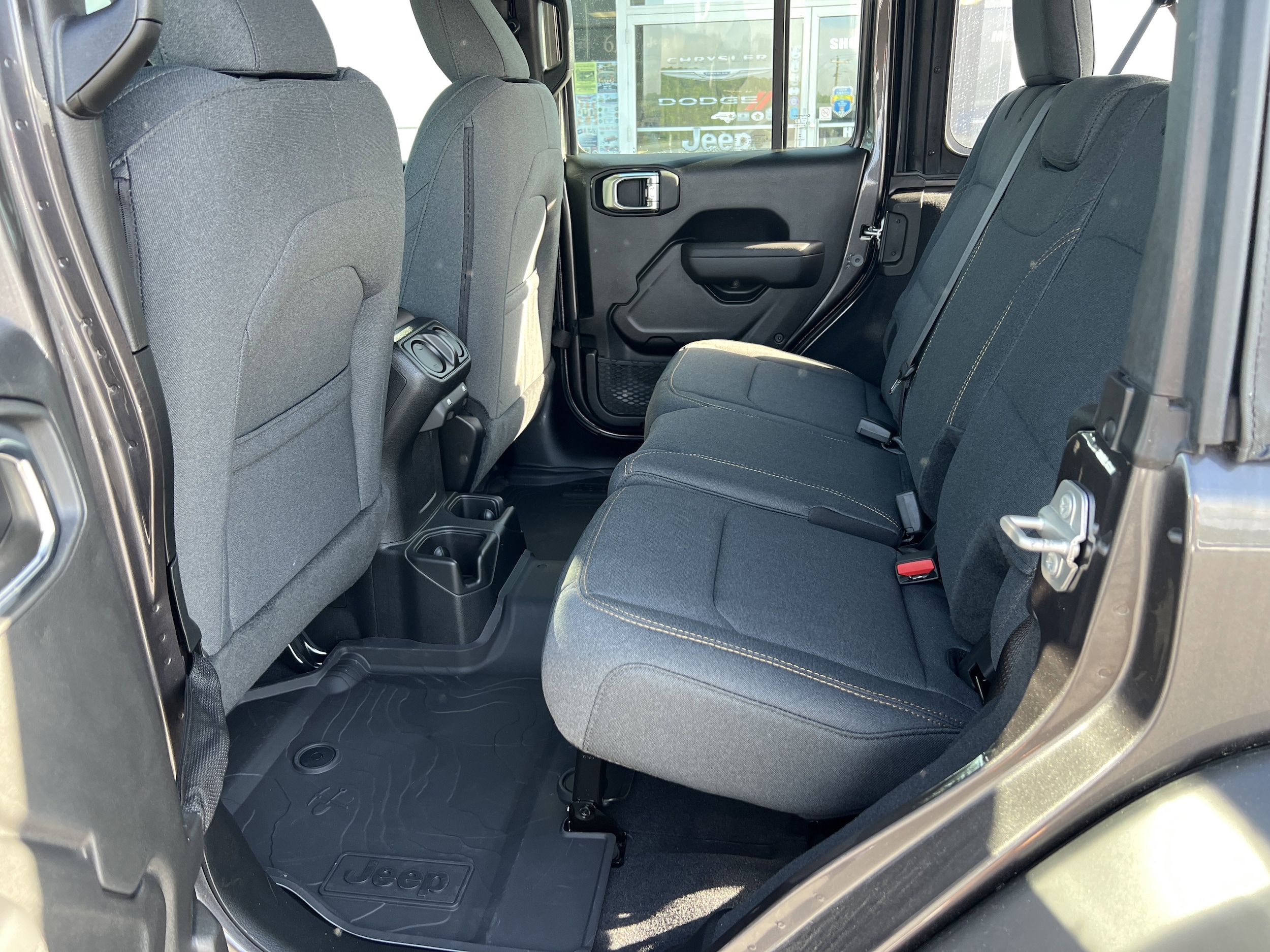 2025 Jeep Wrangler 4-Door Sport - Photo 9
