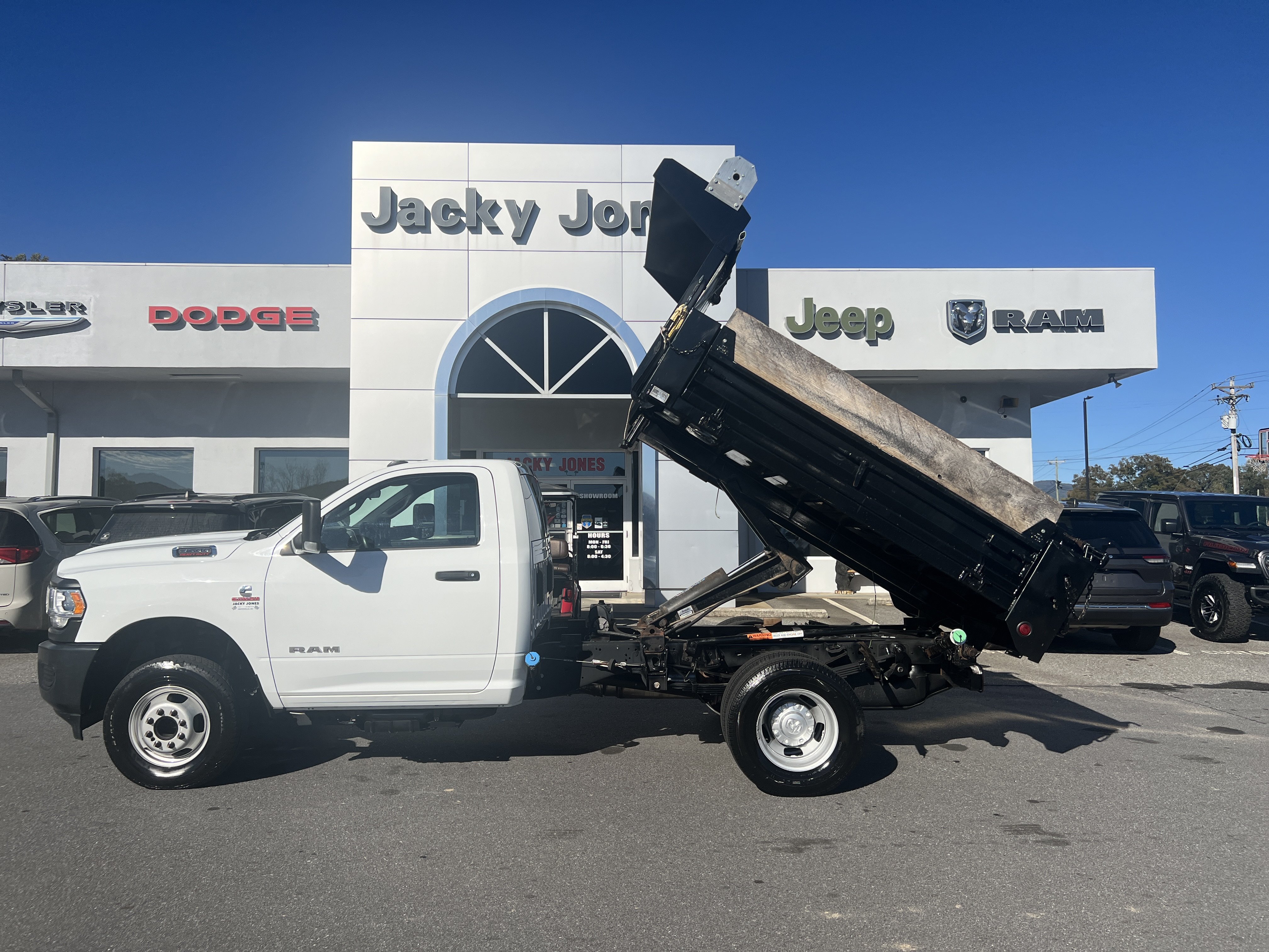 2022 RAM 3500 Chassis Cab Tradesman