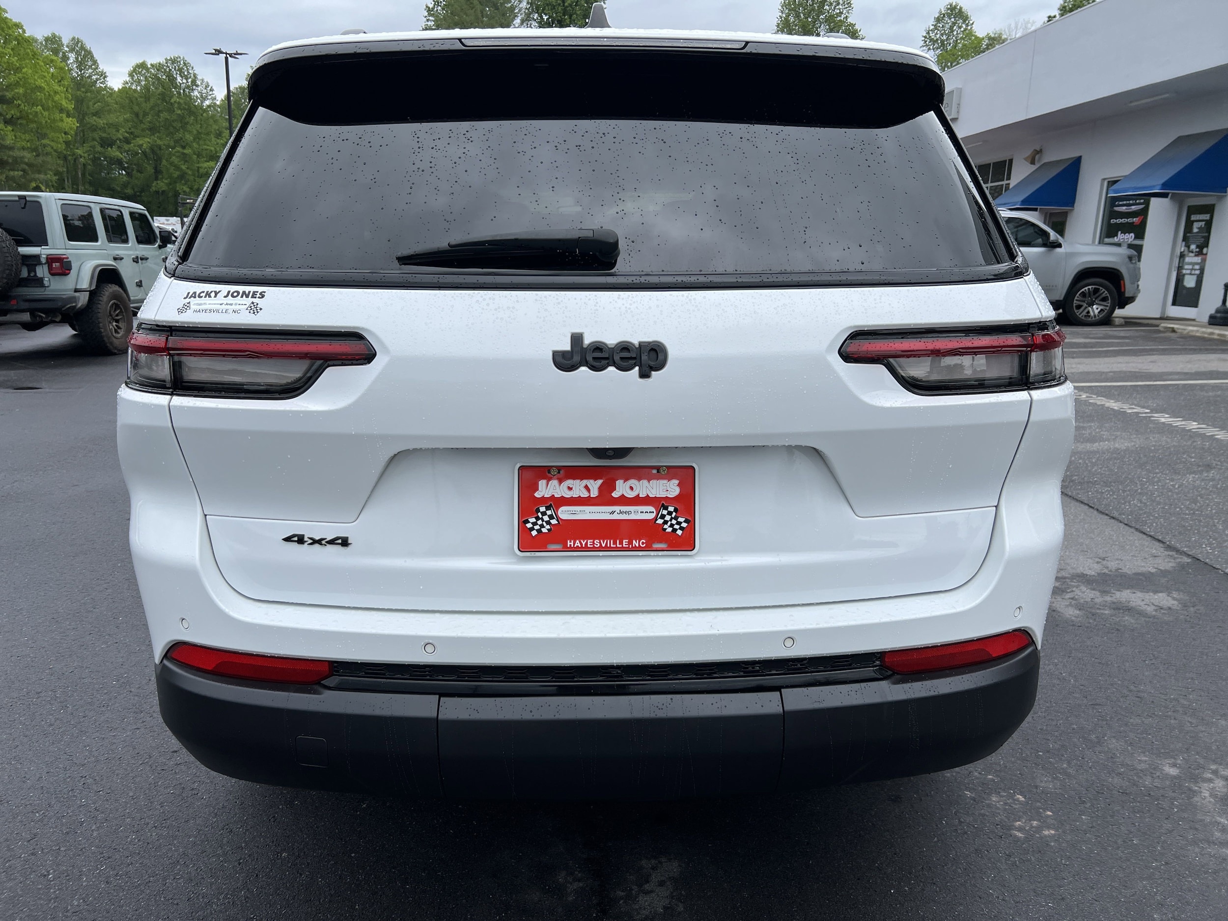 Used 2023 Jeep Grand Cherokee L Altitude with VIN 1C4RJKAG9P8873365 for sale in Hayesville, NC