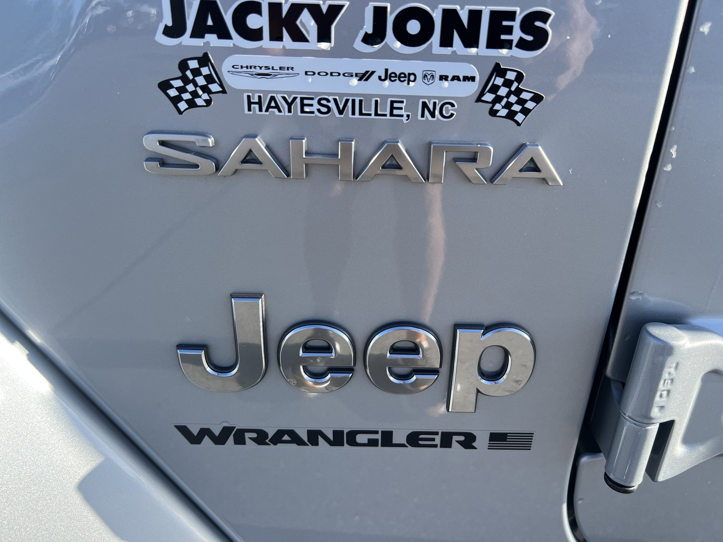 2024 Jeep Wrangler 4-Door Sahara - Photo 7